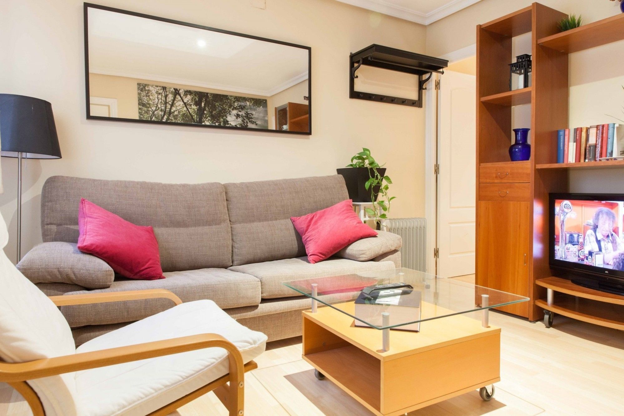 Oferta Ap Madrid Pza Olavide Екстериор снимка
